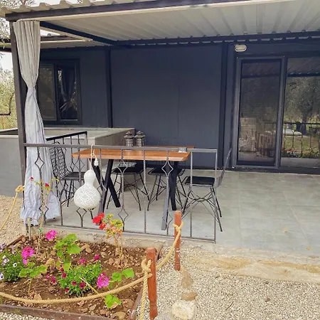 Bed & Breakfast Alpinia Houses&garden Fethiye