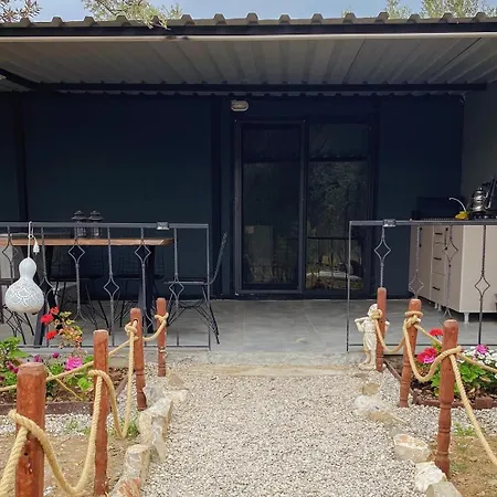 Bed & Breakfast Alpinia Houses&garden *
